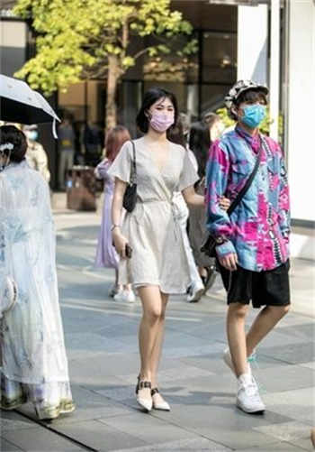 锦城学院唐艺涵是那么约的
