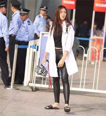 王攸慧与校长暑假