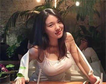 女友用身份抵房租