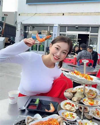 叮叮和海小妹的视频