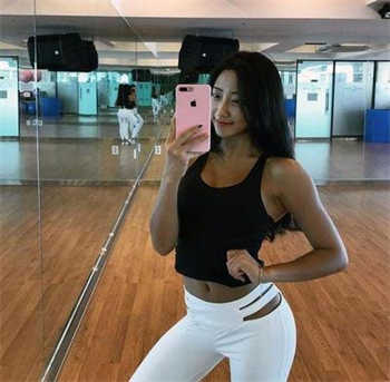 男主叫陆霆琛女主姓叶