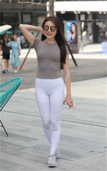 sw523女演员短头发的