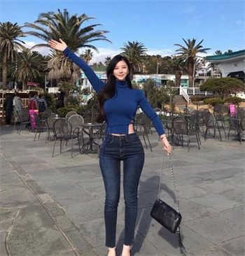 穿成女配怀了男主孩子