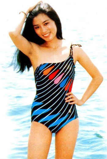 超可爱新娘结婚当天被