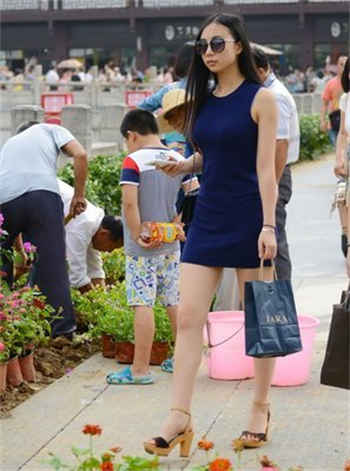 老黑开发保守妻子