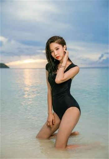 我和漂亮的老师打扑克