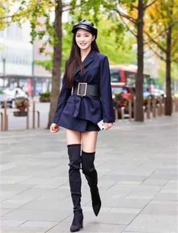 嫉妒严历的出租妻子