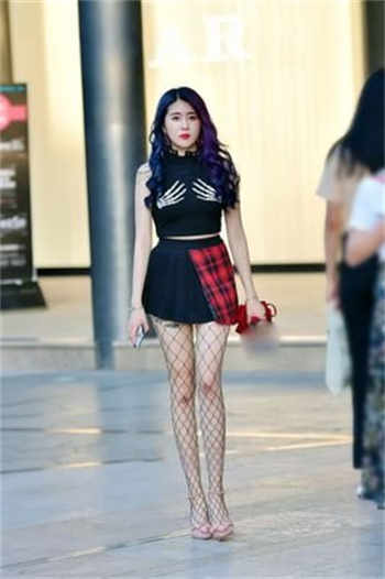更追影院有夫之妇和快递员