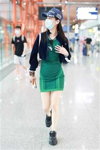 美女一丝不遮不挡视频