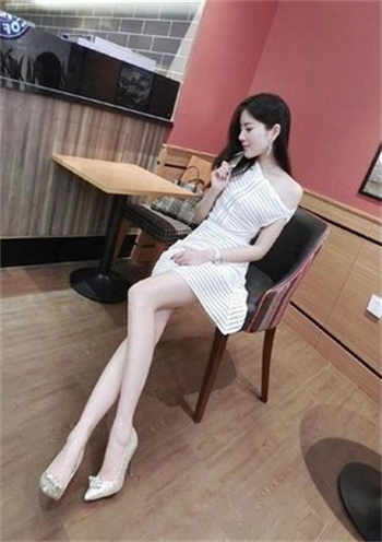 超可爱新娘结婚当天被
