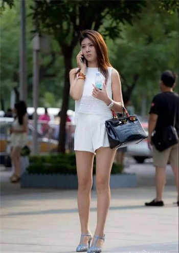 只咬一米八大个
