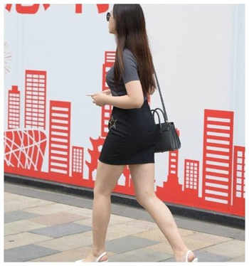 电影《拥挤的房间》