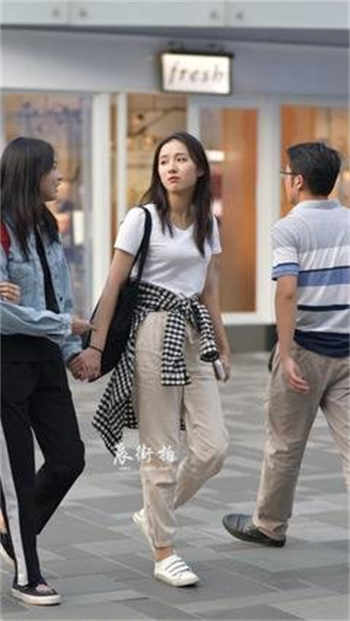 催眠美女公司的小说