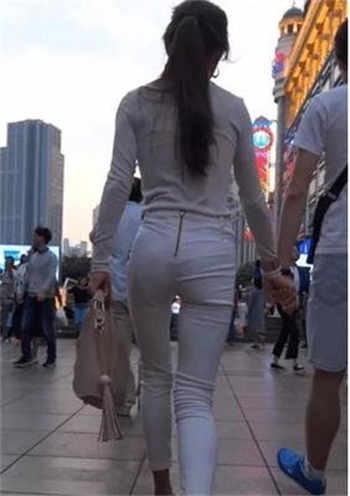 牛人星探搭讪音乐老师
