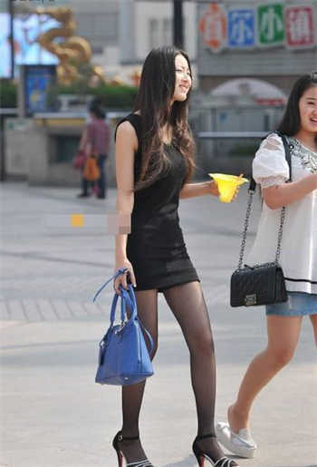 爱聊女方怎么赚钱