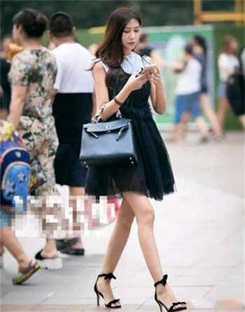女租客不交租金的电影