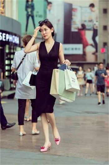 养父很养女乱情的小说