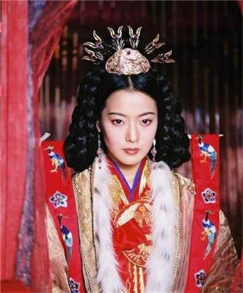 五星酒店大堂经理月薪
